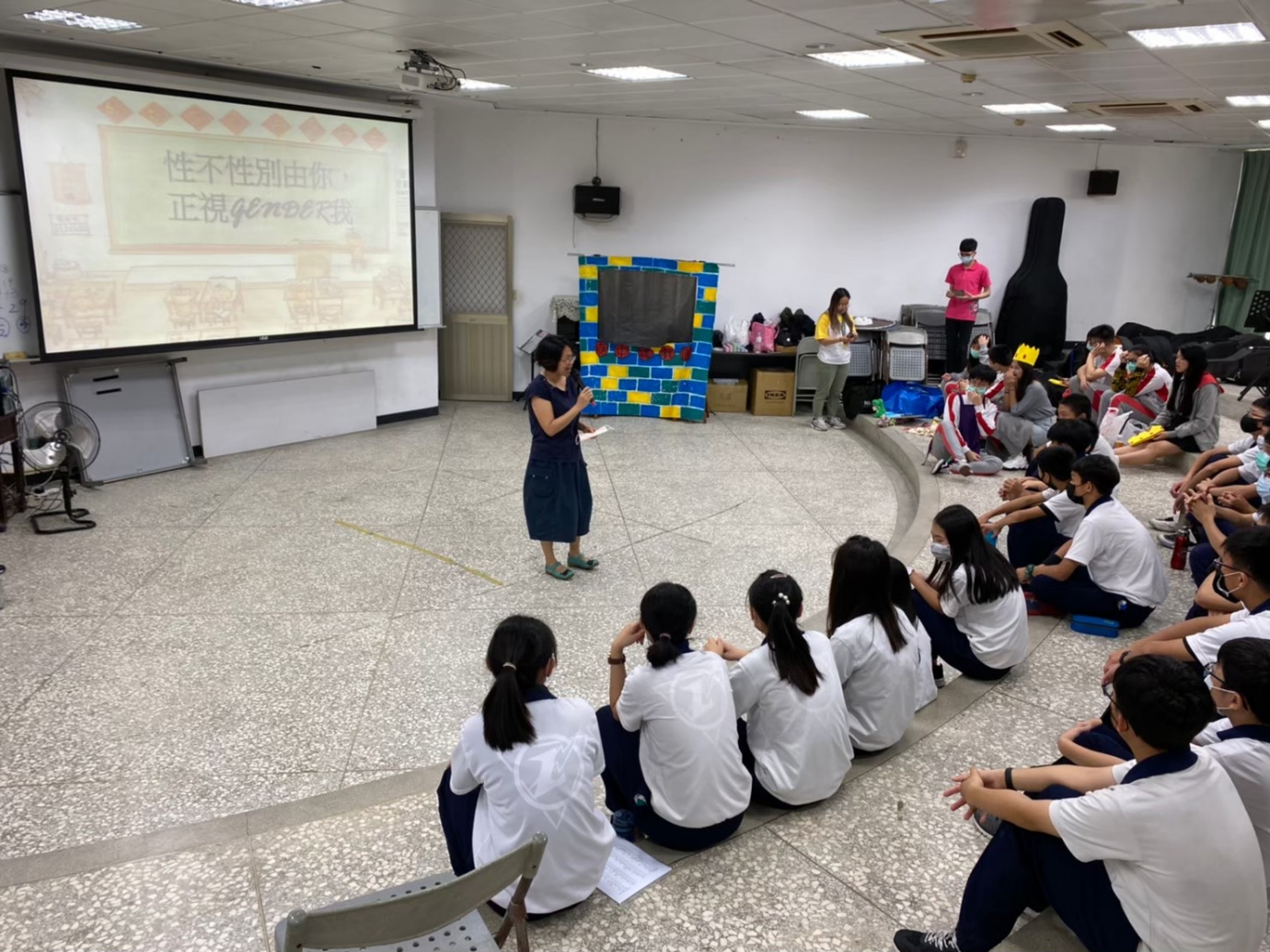 南投縣爽文國中資訊網